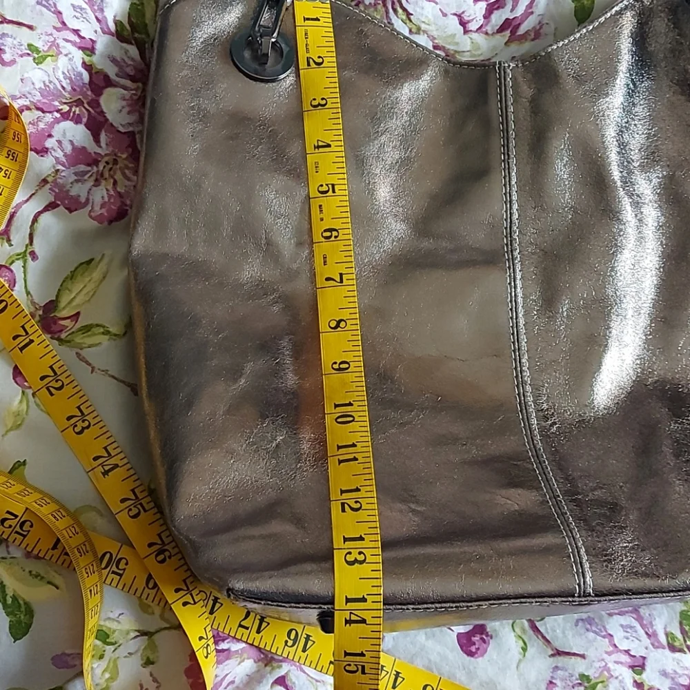 Benvenuti gold Italian leather bag - Picture 9 of 12